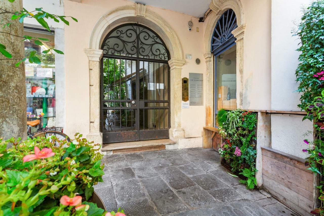 Appartement Piazzetta Palladio Romantic Studio à Vicence Extérieur photo